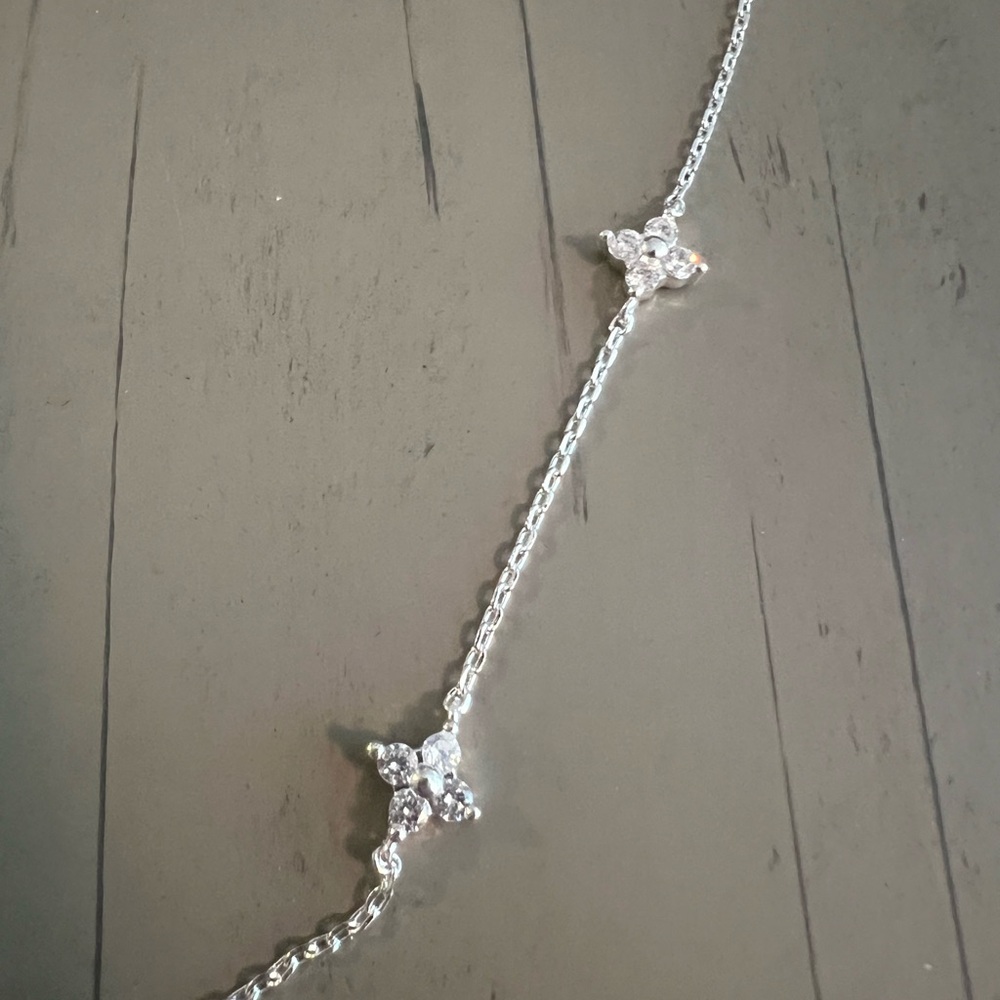 CZ Silver Clover Necklace - Picture 6 of 9